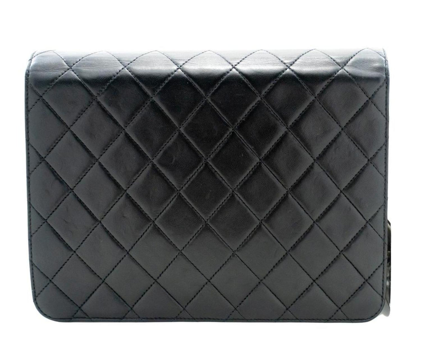 Chanel Quilted  Leather Shoulder Bag (Pre-Owned)