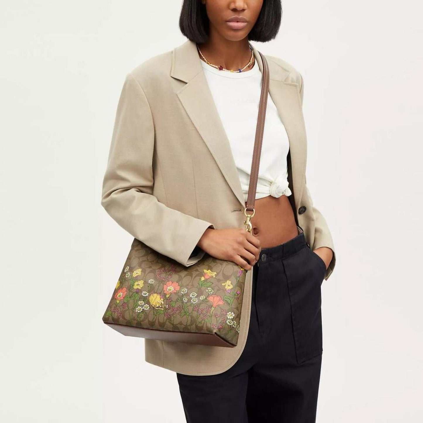 Coach Outlet Laurel Shoulder Bag In Signature Canvas With Floral Print