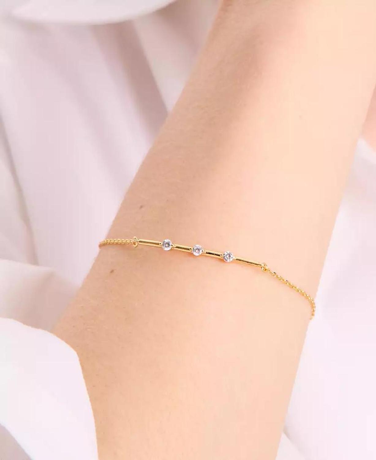 Gold-Tone Hint of Shimmer Pendant Bracelet