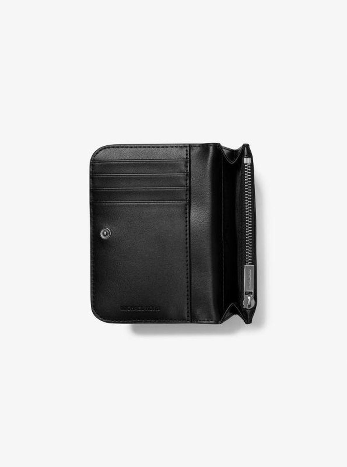 Hudson Pebbled Leather Billfold Wallet