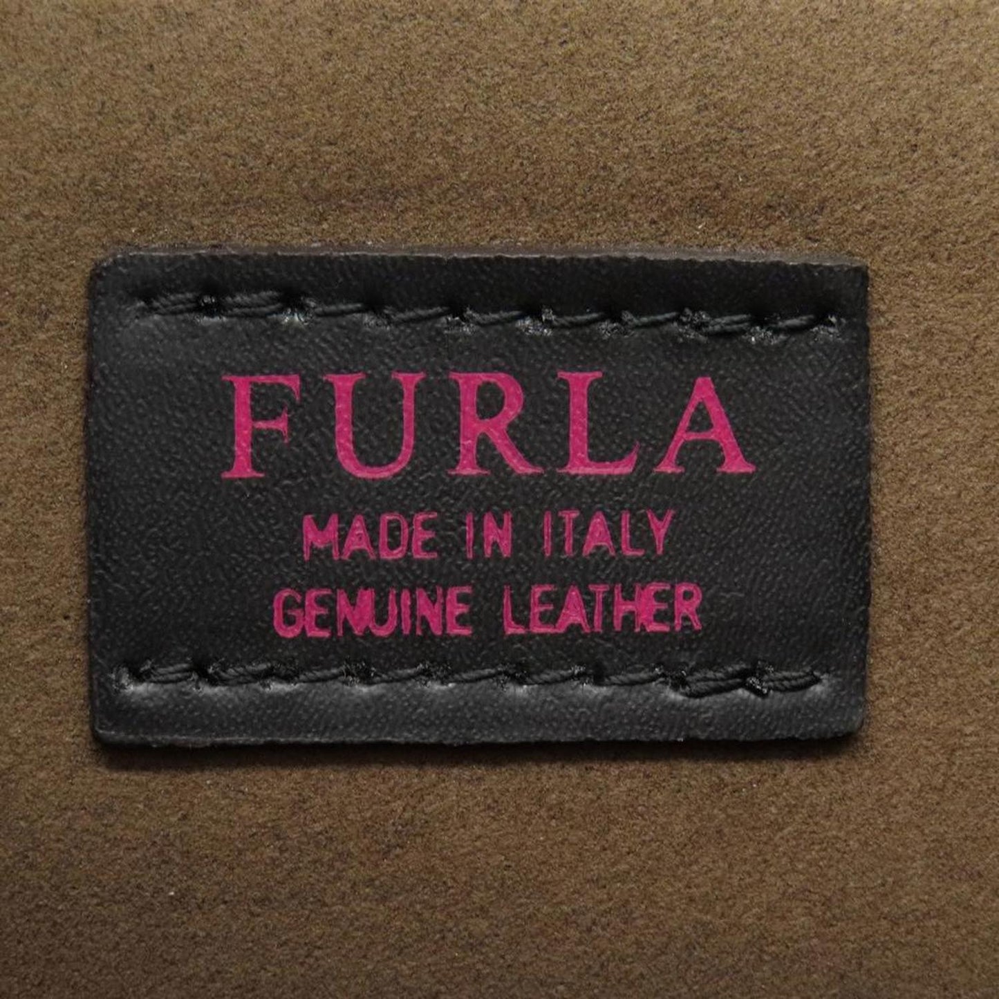 Furla  Leather Shoulder Bag (Pre-Owned)