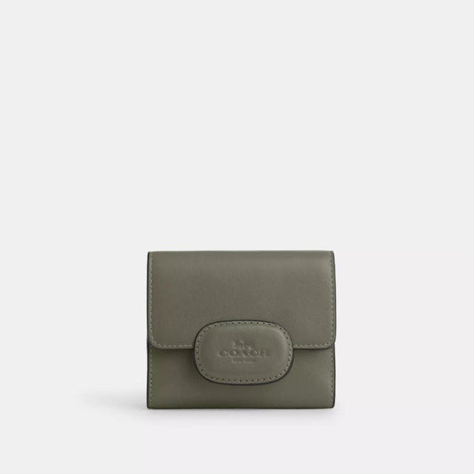 Coach Outlet Eliza Small Wallet With Leather Covered Closure