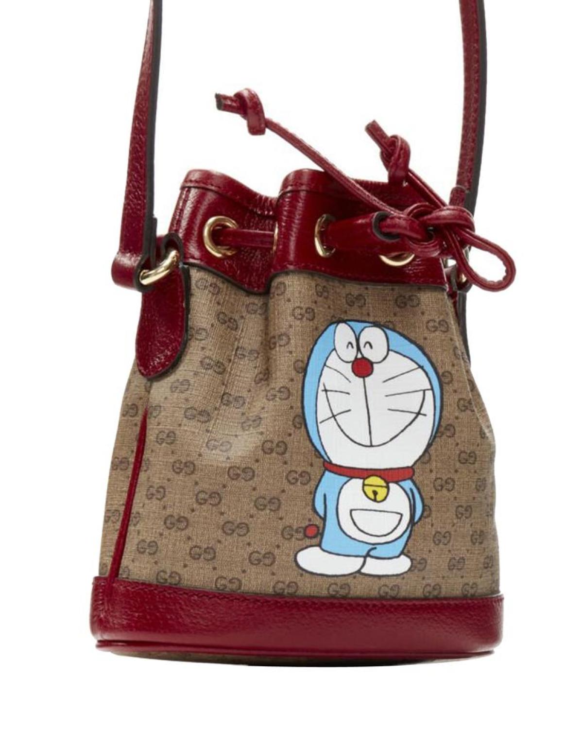 new GUCCI DORAEMON 2021 Limited GG Supreme red drawstring crossbody bucket bag