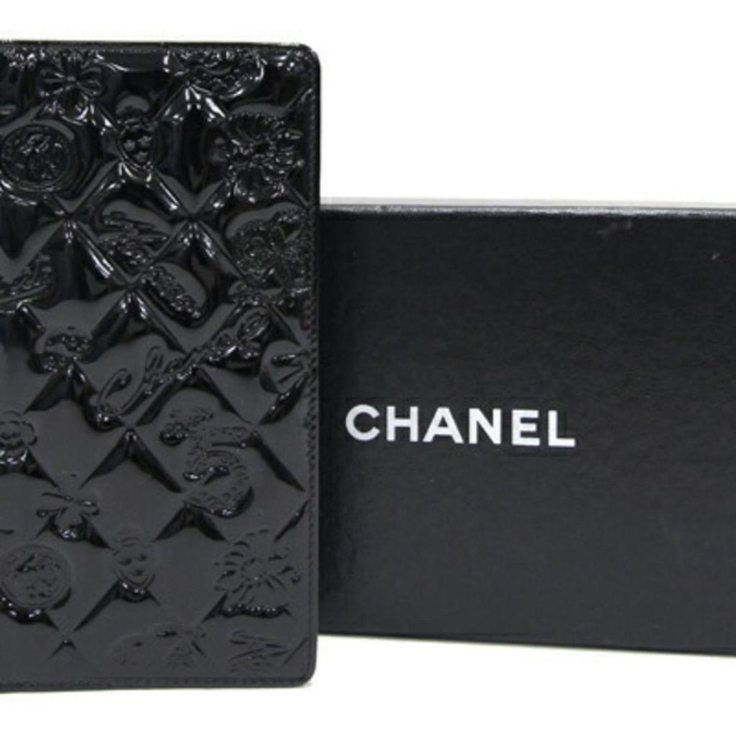 Chanel  Patent Leather Wallet  (Pre-Owned)