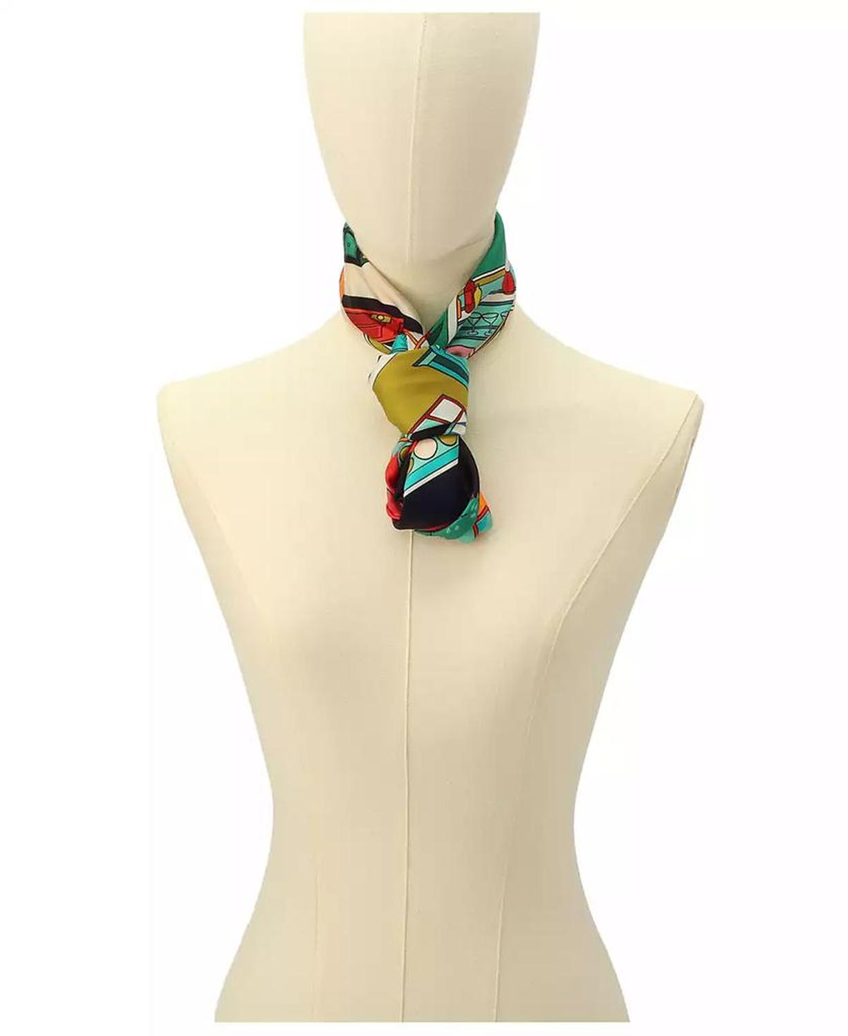 Women’s Townhouse Silk Square Scarf