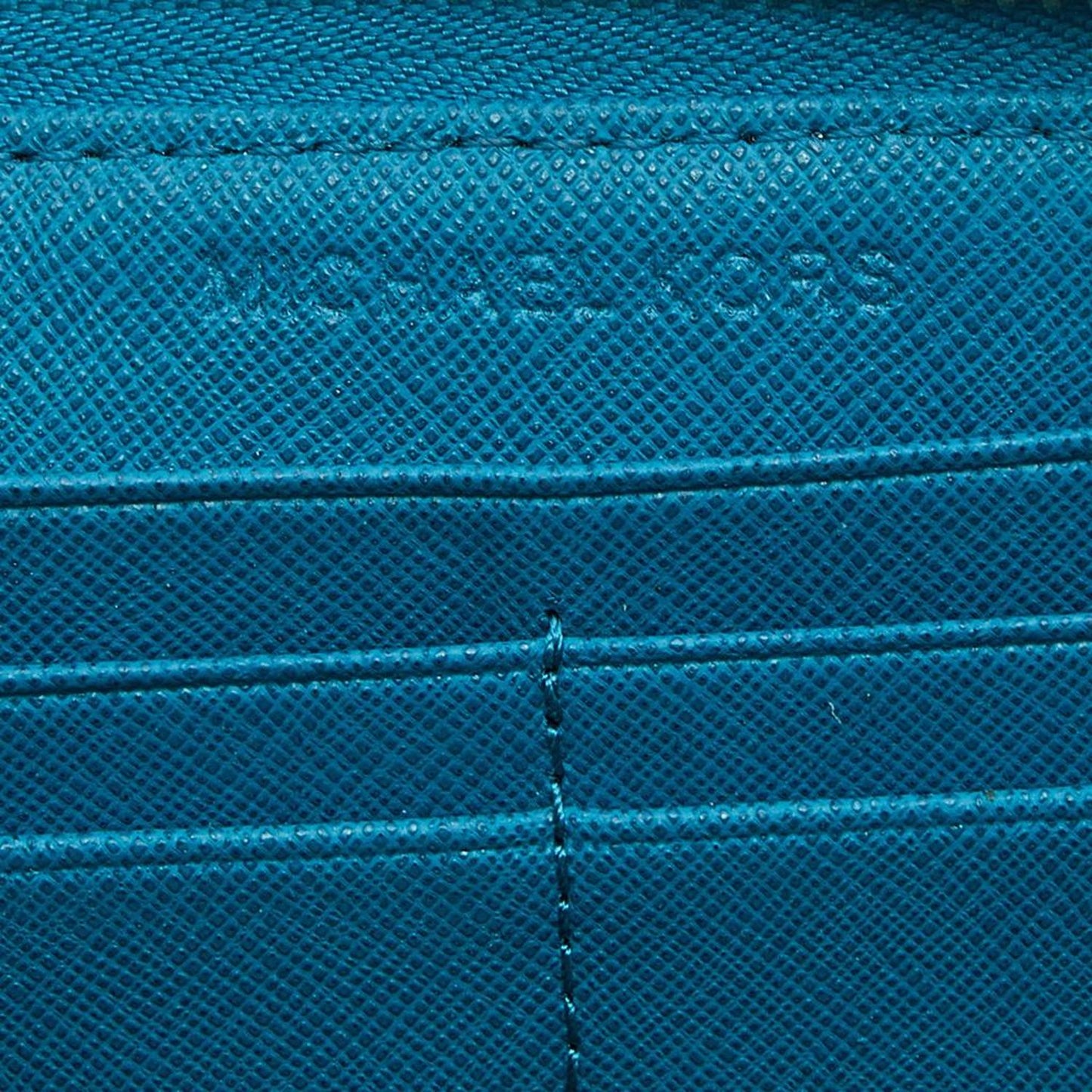 Michael Kors Leather Jet Set Zip Around Wallet