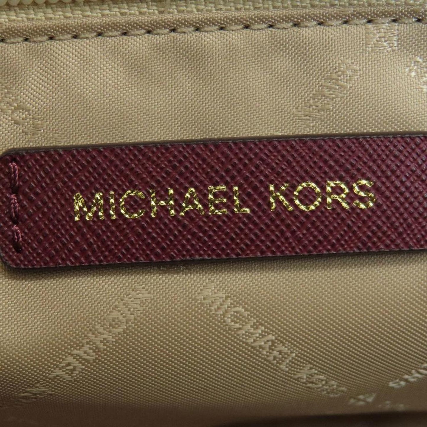 Michael Kors Selma  Leather Shoulder Bag (Pre-Owned)