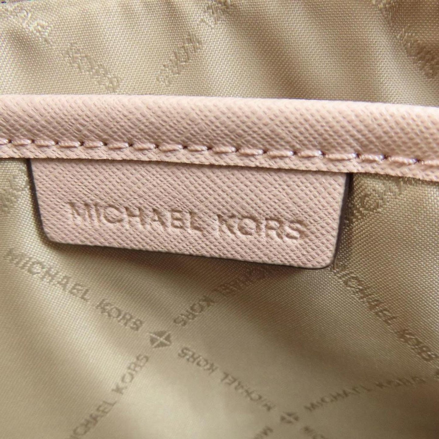 Michael Kors Jet Set  Canvas Shoulder Bag (Pre-Owned)