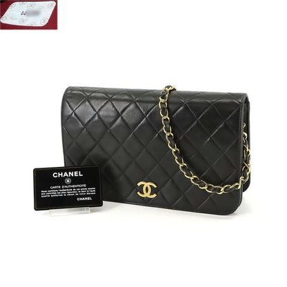 Chanel Flap Bag  Leather Shoulder Bag (Pre-Owned)