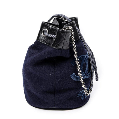 Embroidered Wool Bucket Chain Bag