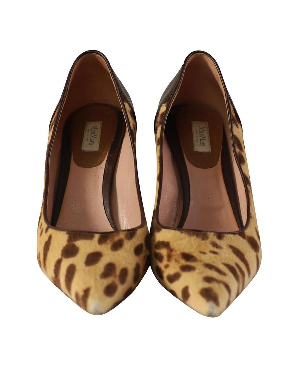 Max Mara Leopard Print Pony Style Pumps in Multicolor Leather