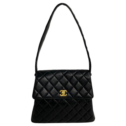 Chanel Matelassé  Leather Shoulder Bag (Pre-Owned)