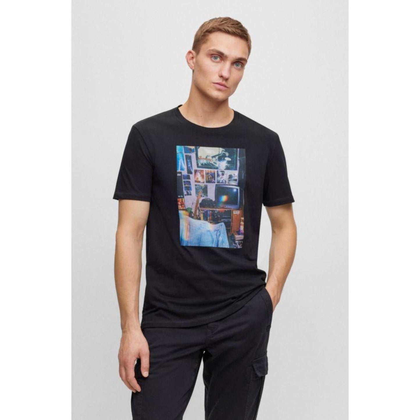 Regular-fit T-shirt in cotton jersey with collection artwork