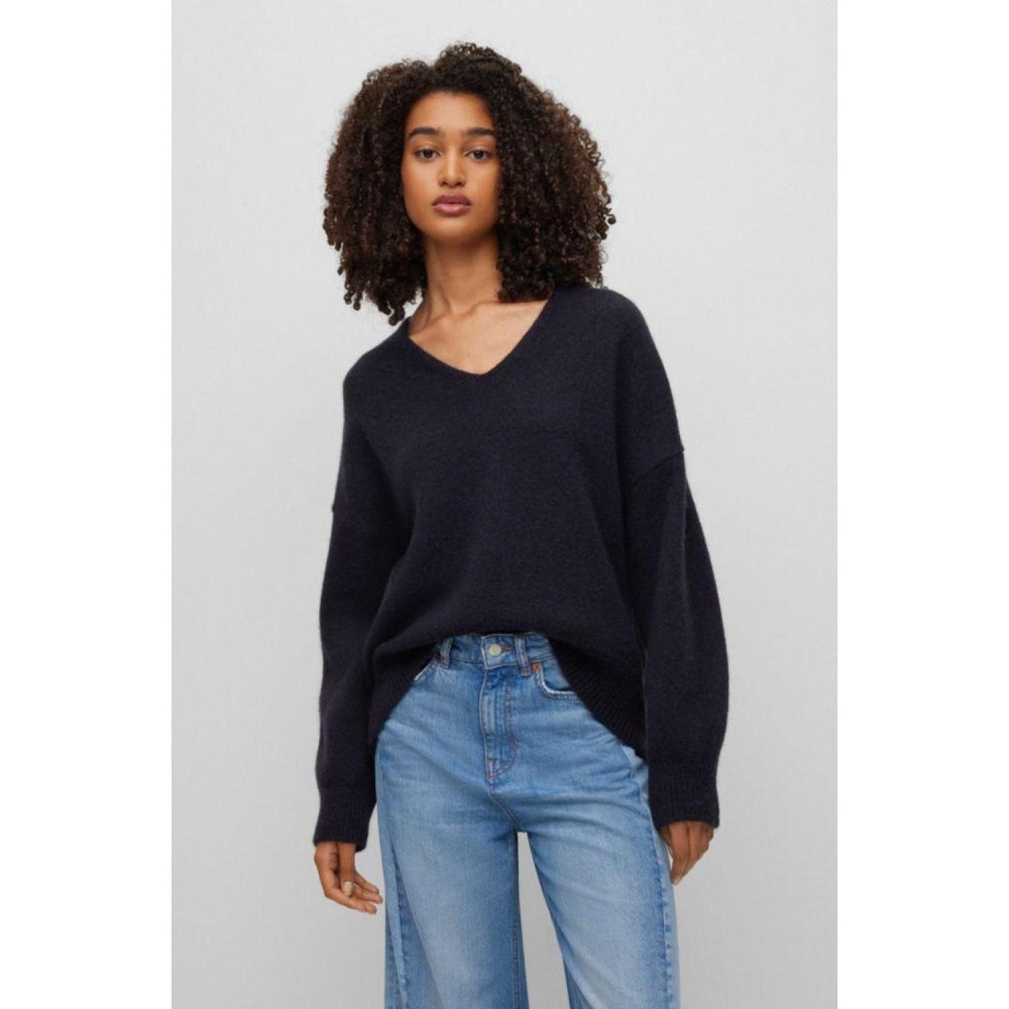 Relaxed-fit V-neck sweater with alpaca and wool