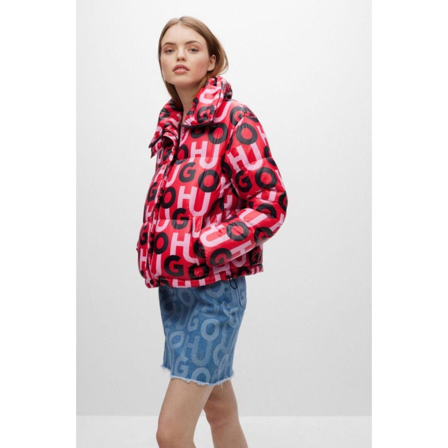 High-shine stacked-logo puffer jacket with oversize collar