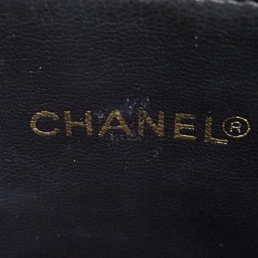 Chanel Matelassé Leather Shoulder Bag (Pre-Owned)