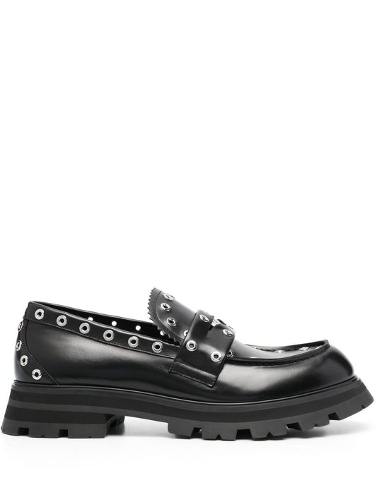 Alexander McQueen Flat shoes Black