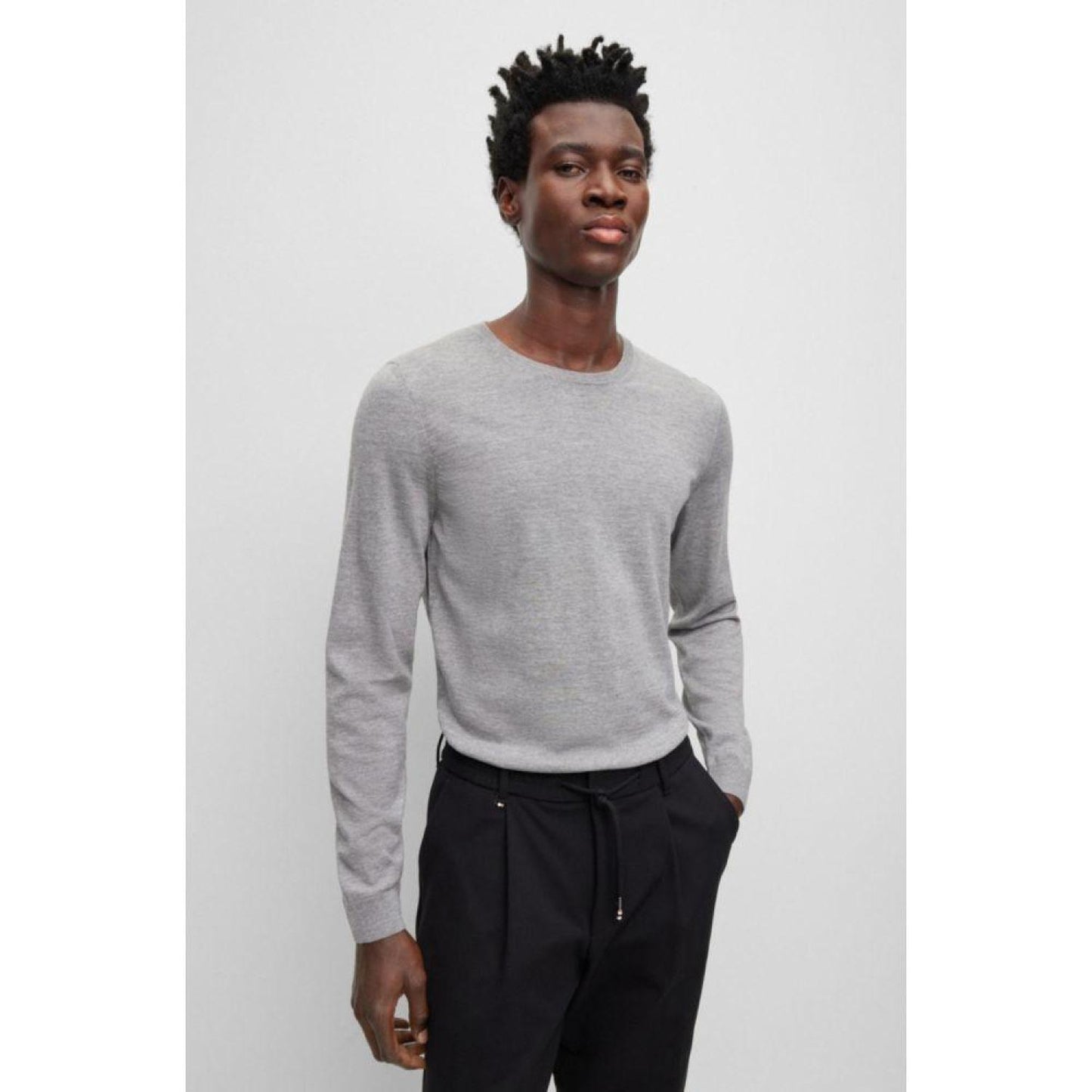 Slim-fit sweater in virgin wool