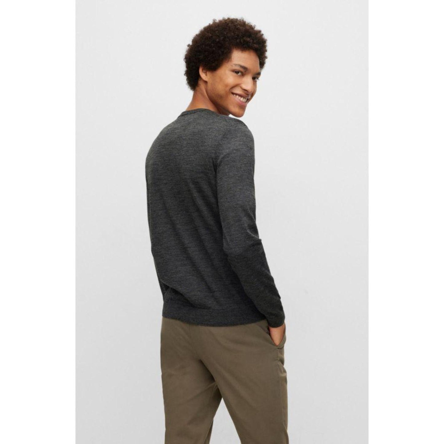 Slim-fit sweater in virgin wool