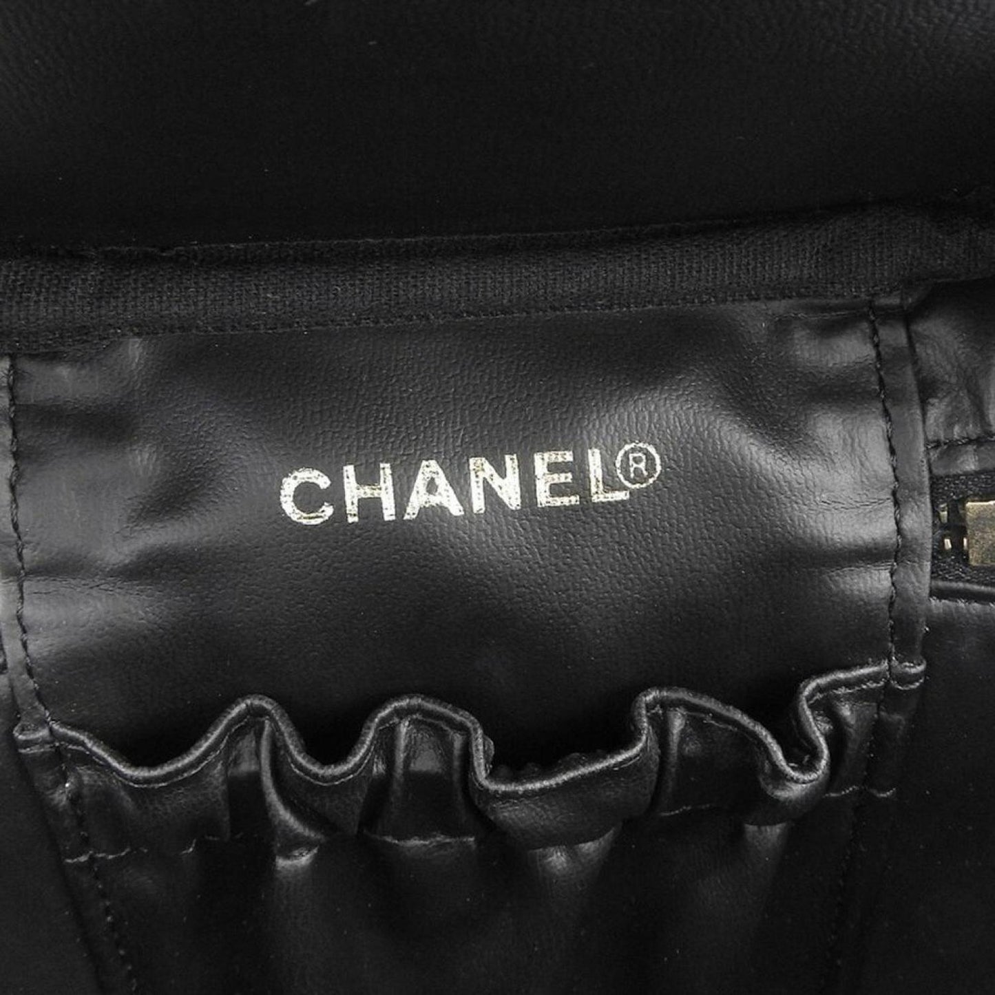 Chanel Vanity Leather Clutch Bag (Pre-Owned)