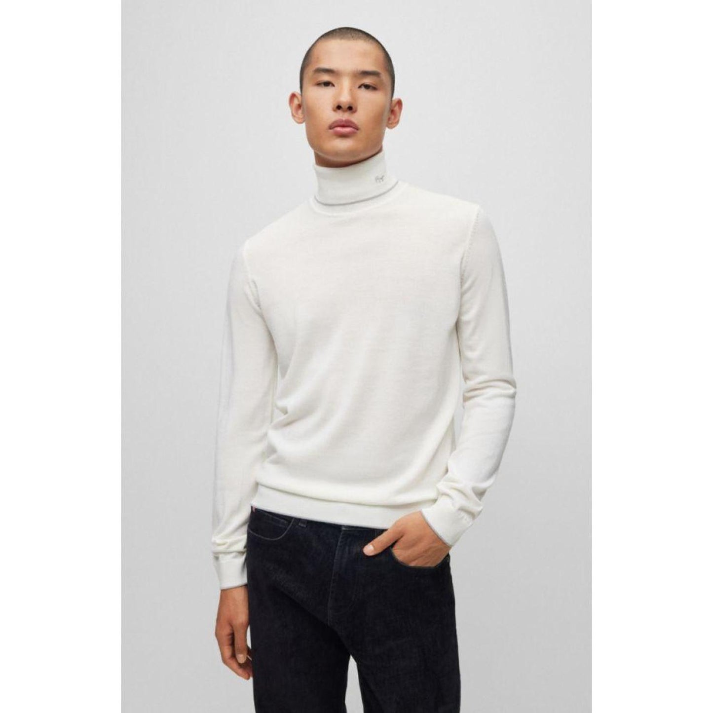 Turtleneck sweater in extra-fine merino wool