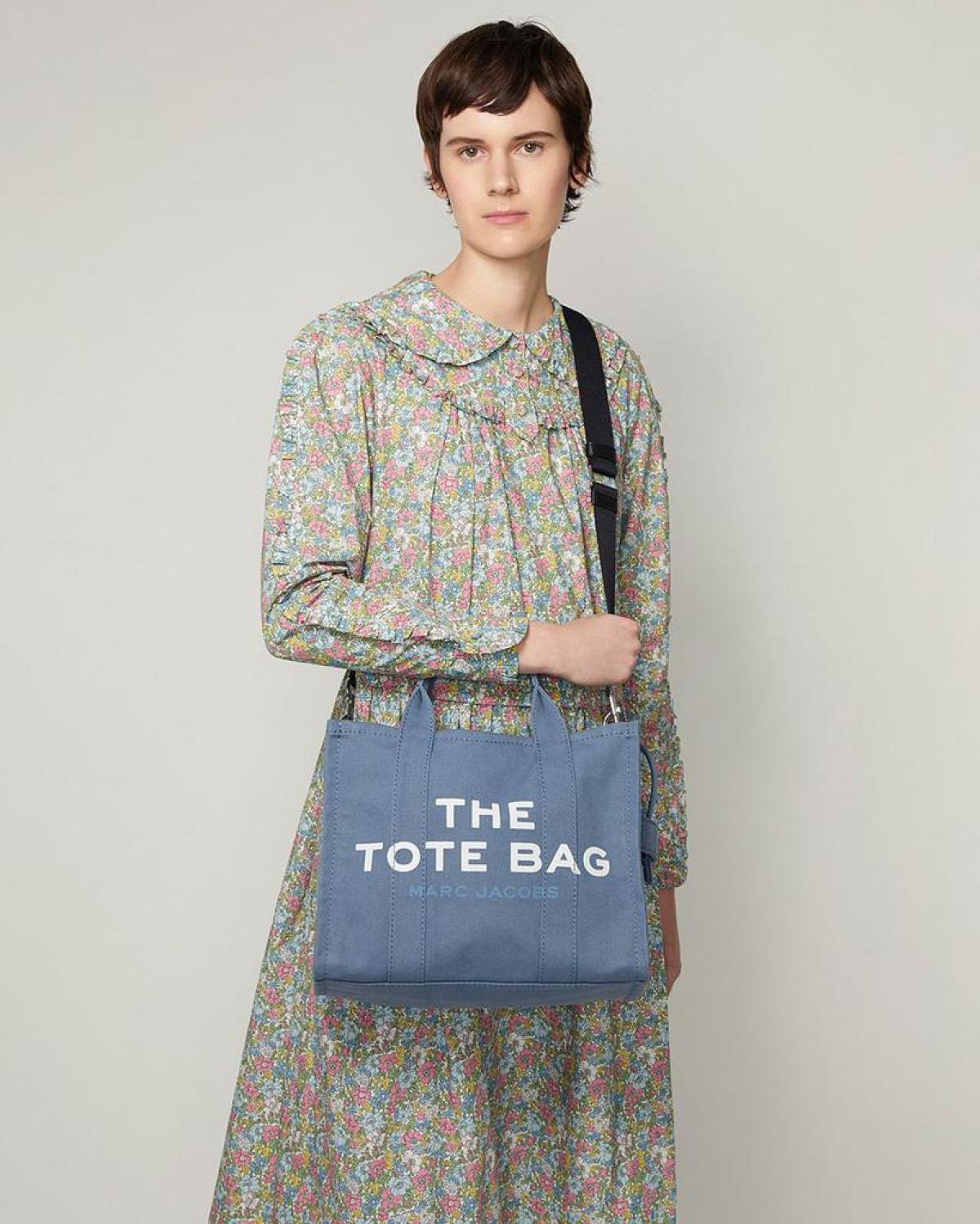 The Medium Tote Bag