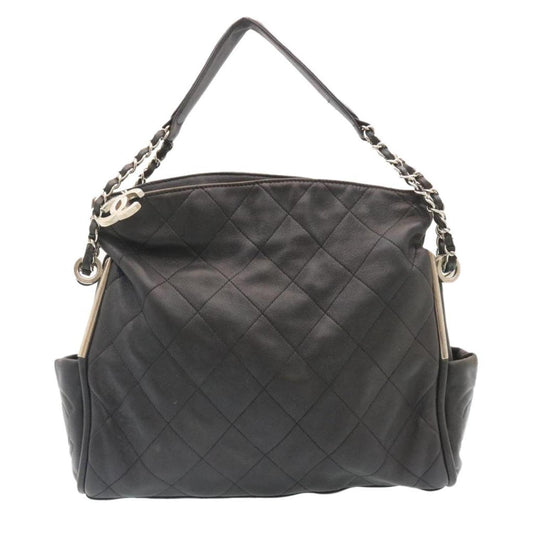 Chanel Matelassé Leather Shoulder Bag (Pre-Owned)