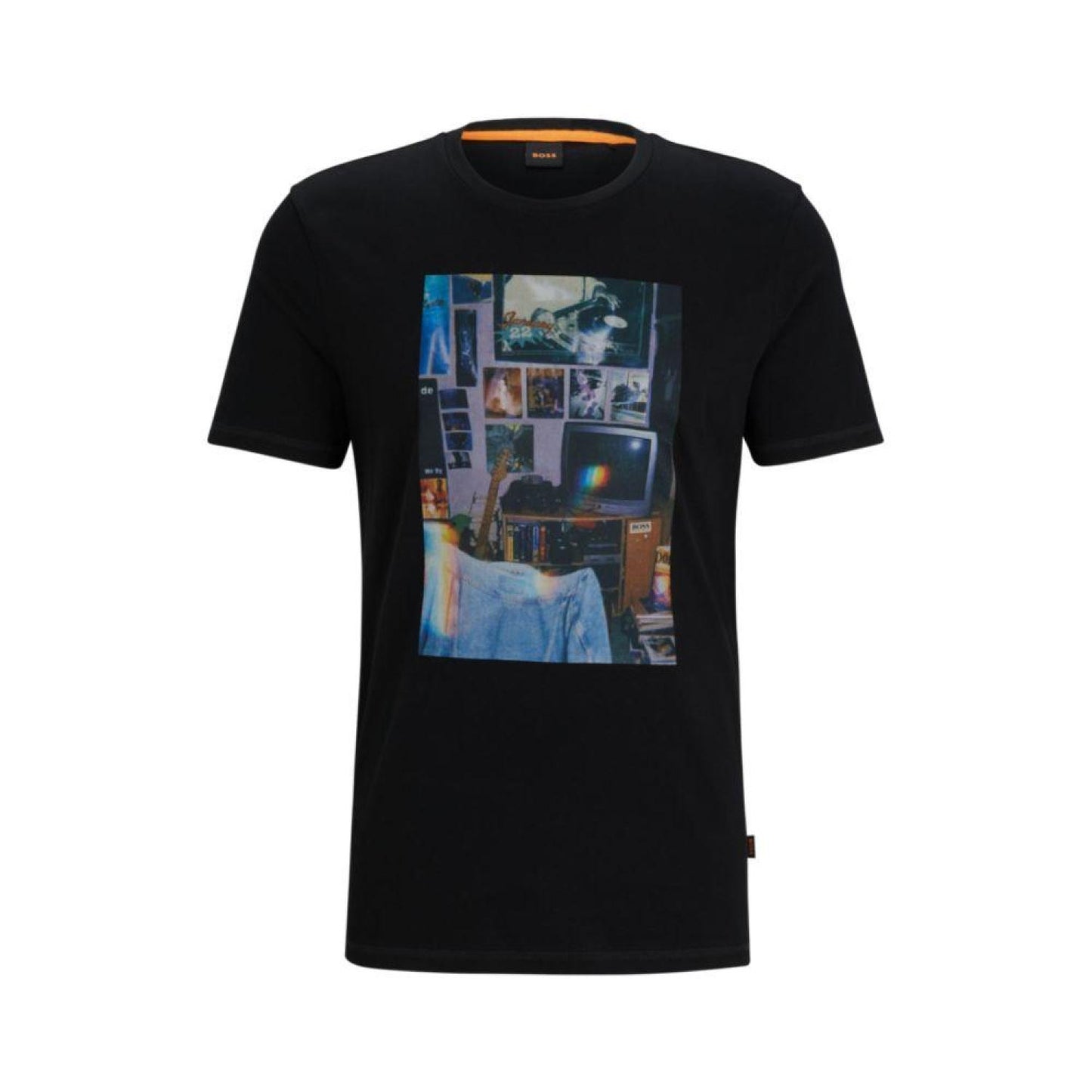 Regular-fit T-shirt in cotton jersey with collection artwork