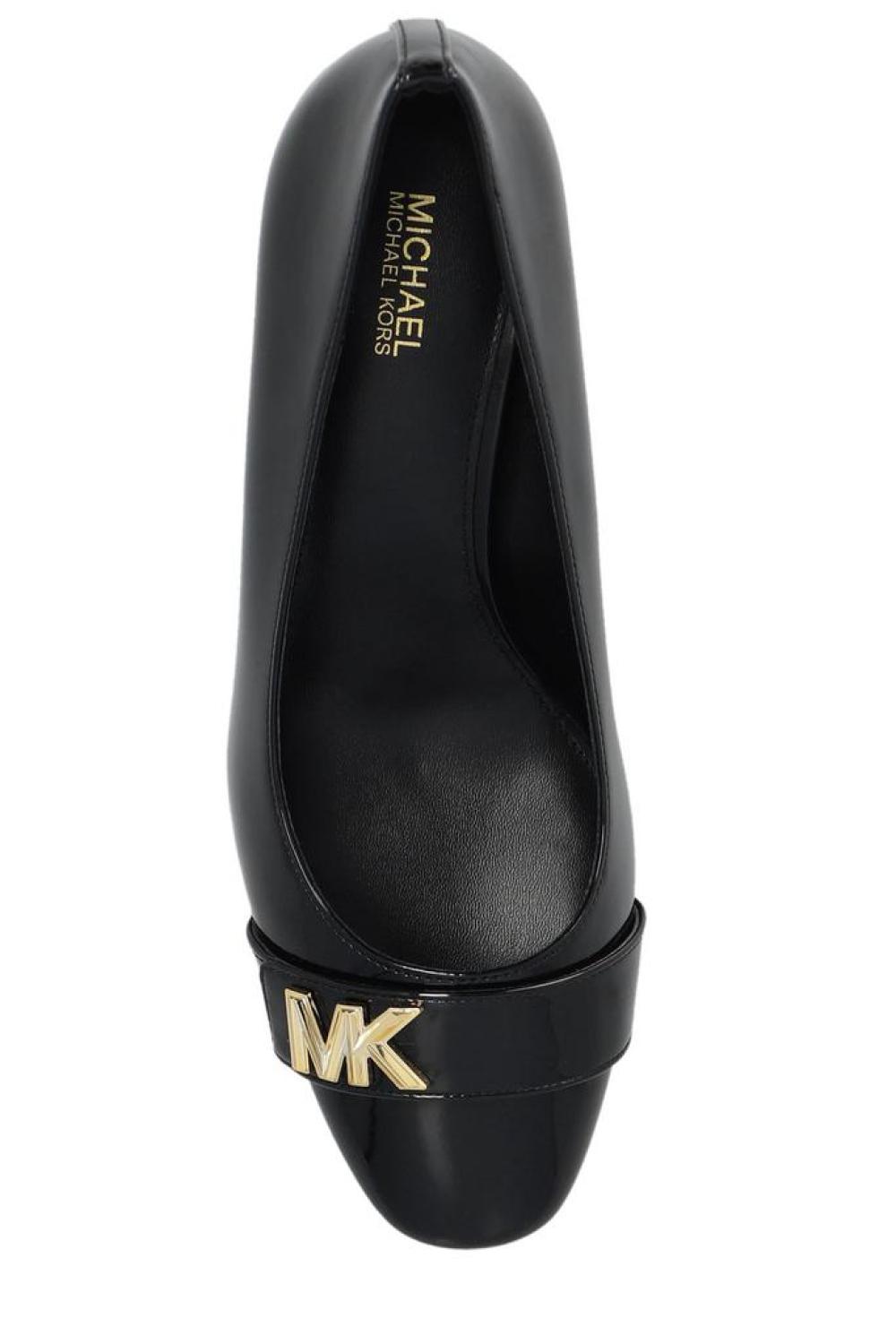 Michael Michael Kors Jilly Logo Plaque Pumps