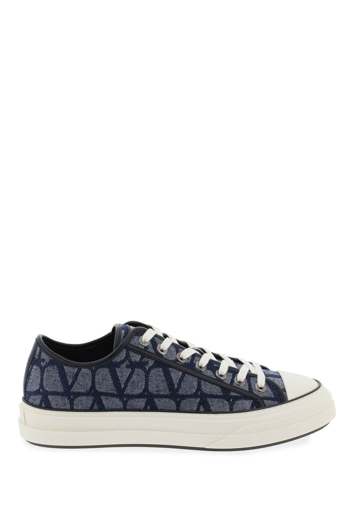 Valentino garavani totaloop low-top sneakers in denim-effect toile iconographe