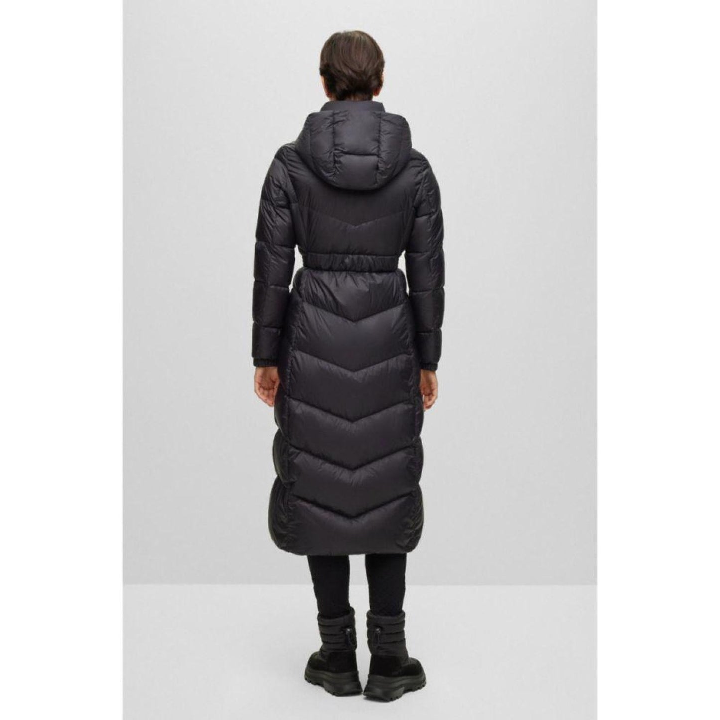 Slim-fit puffer jacket in water-repellent fabric