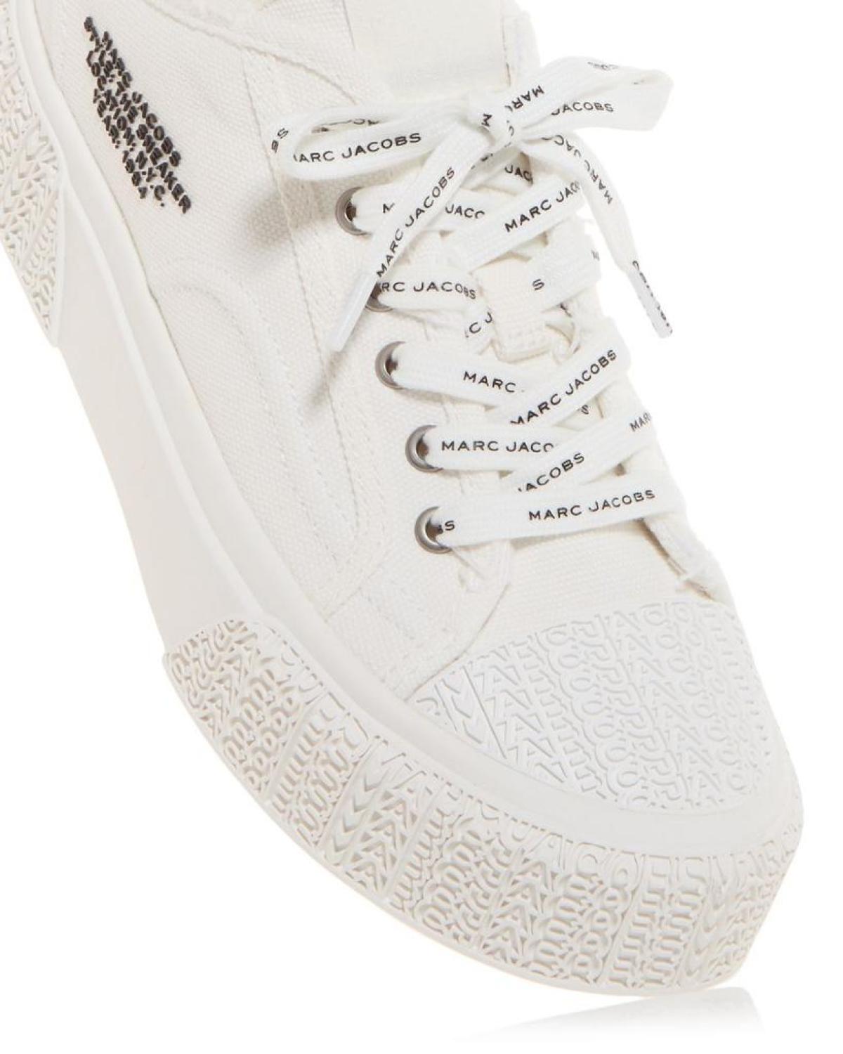 Women's The Sneaker Low Top Sneakers