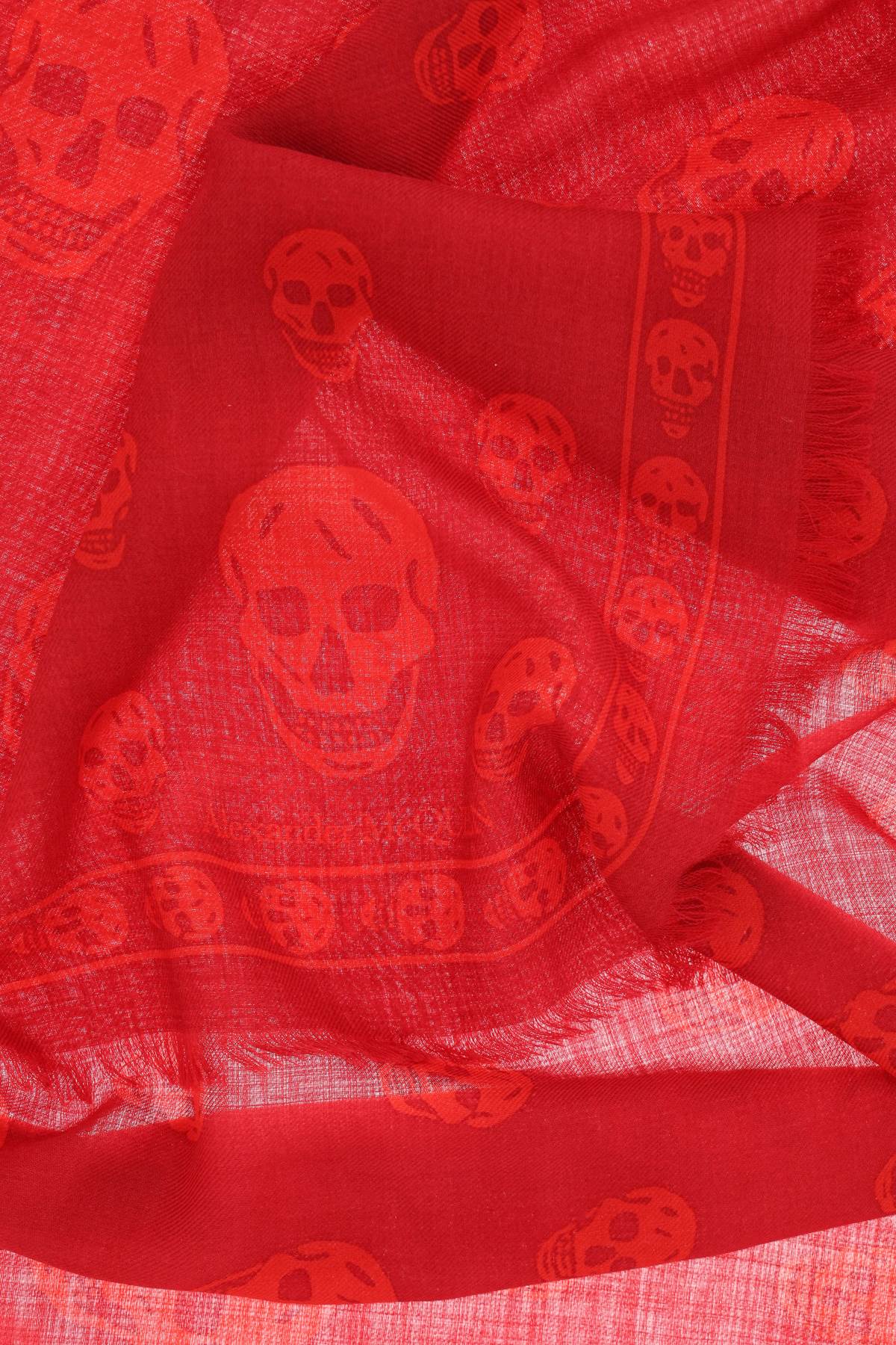 Alexander mcqueen skull scarf in light wool