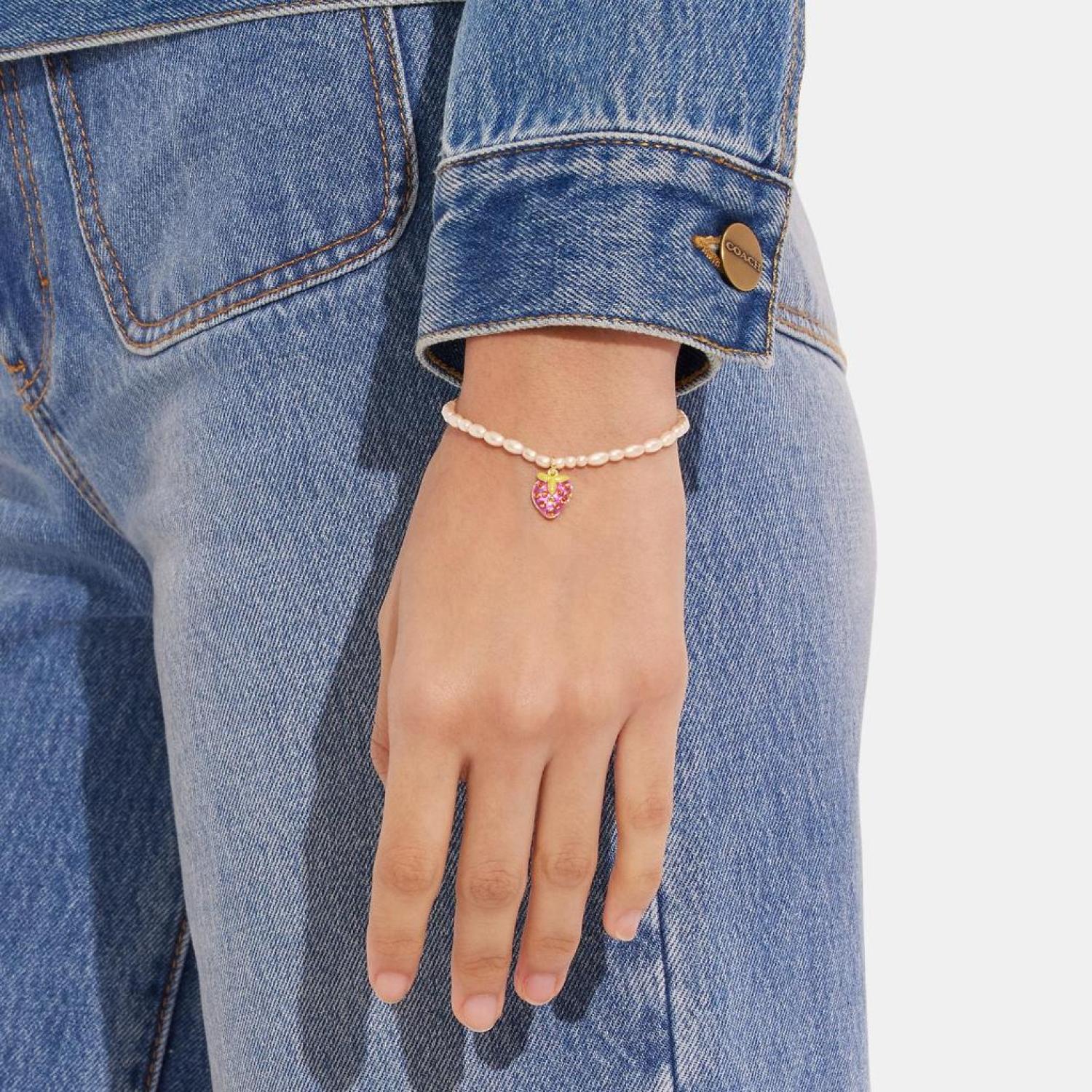 Coach on sale heart bracelet