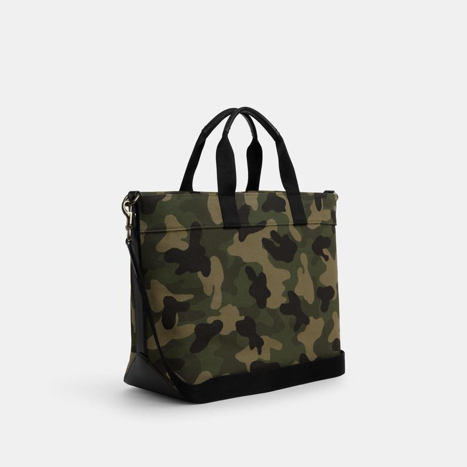 Graham tote discount with camo print