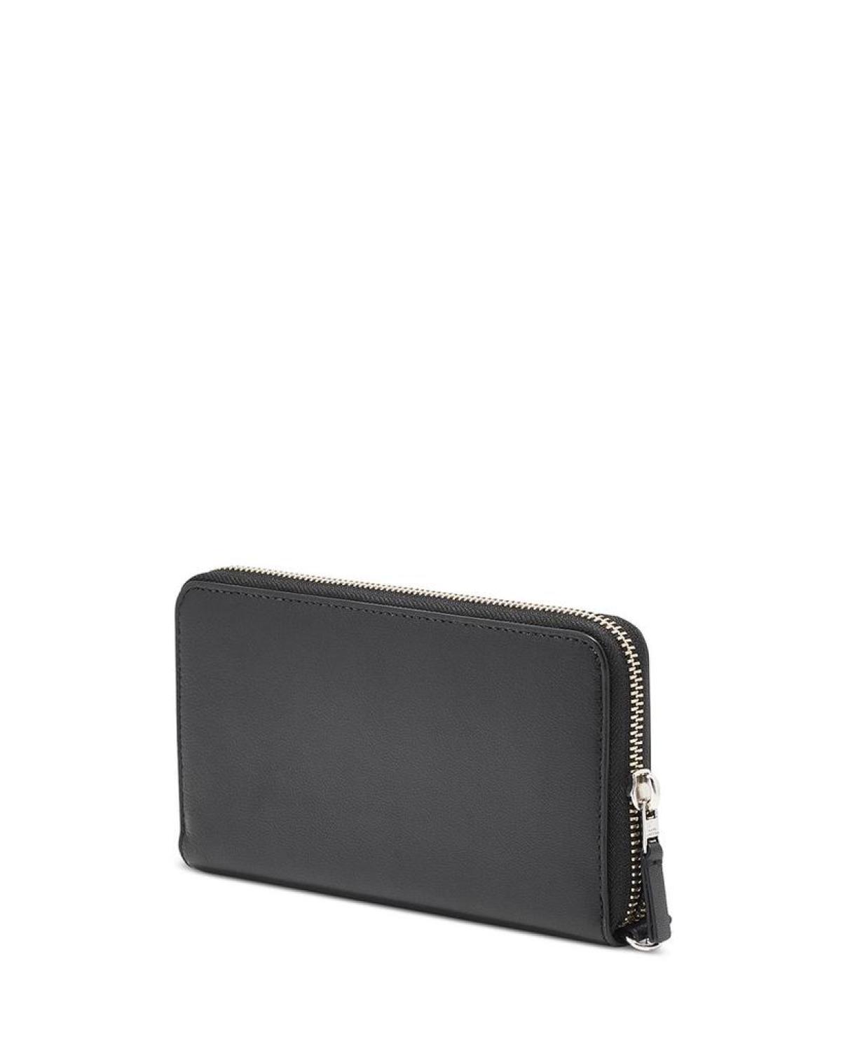 The Continental Wristlet