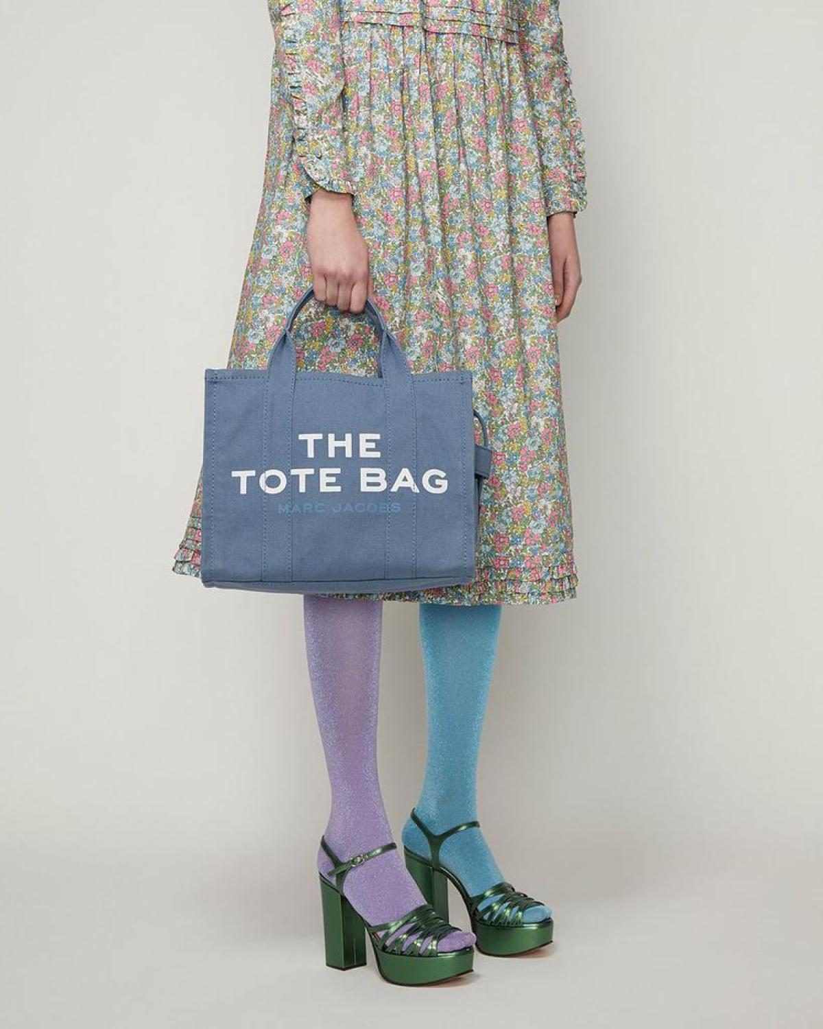 The Medium Tote Bag