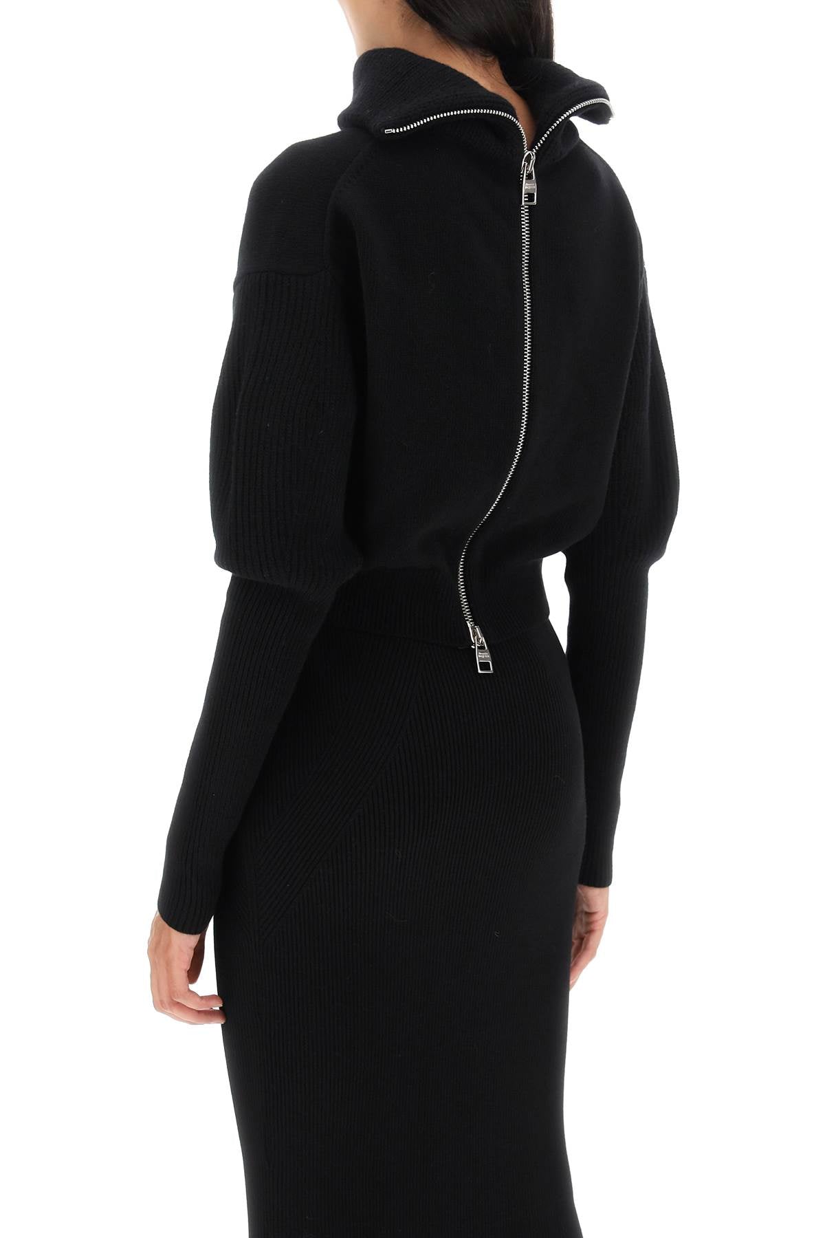 Alexander mcqueen cropped funnel-neck sweater in wool and cashmere