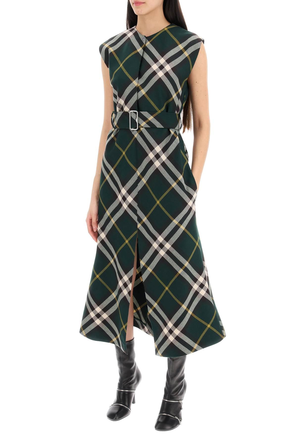 Burberry ered dress with midi length