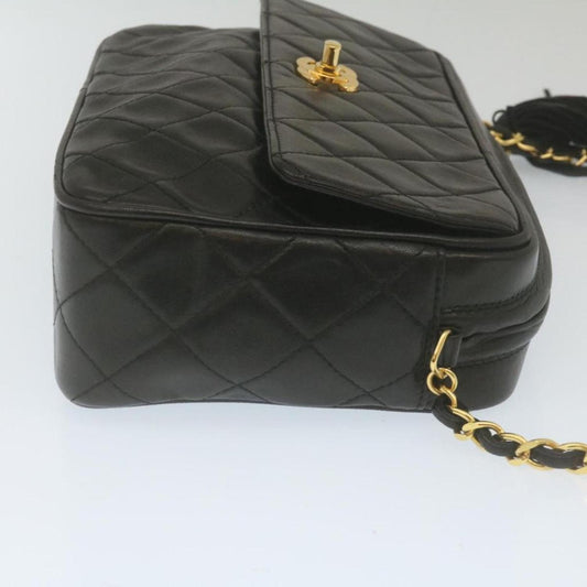 Chanel Leather Shoulder Bag (Pre-Owned)