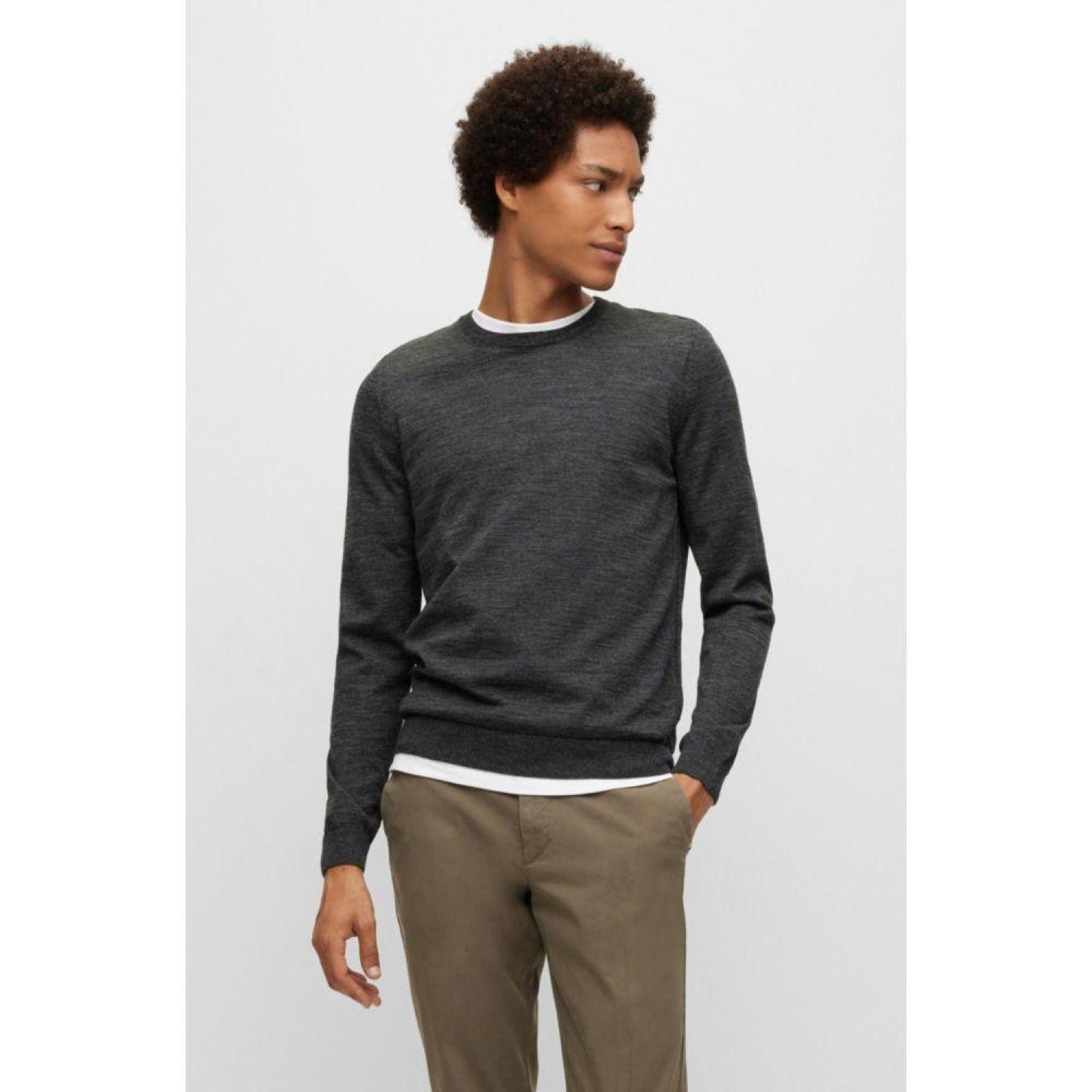 Slim-fit sweater in virgin wool