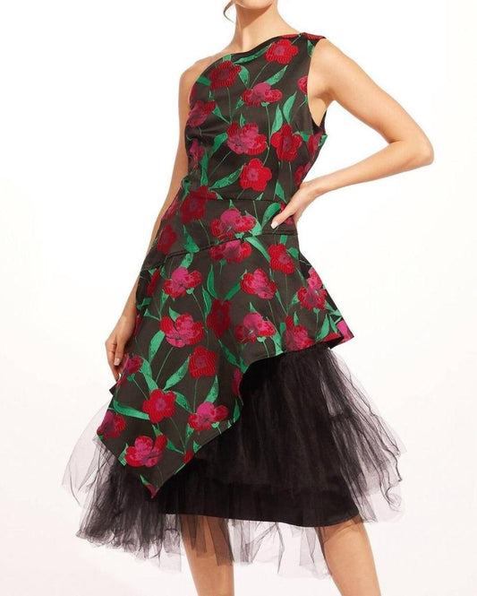 Basque Dress In Roses And Thorns