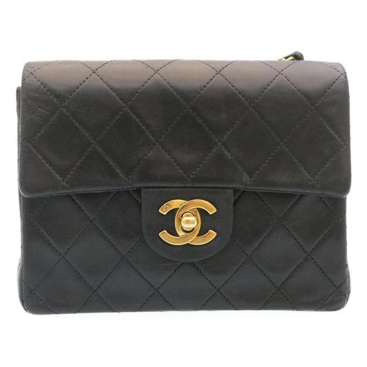 Chanel Leather Shoulder Bag (Pre-Owned)