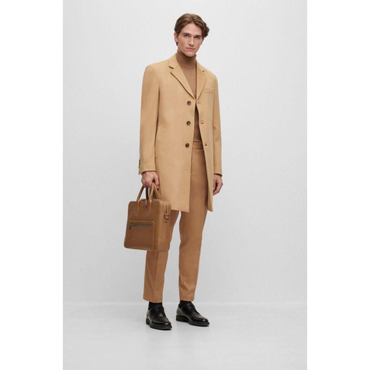 Slim-fit coat in virgin wool and cashmere