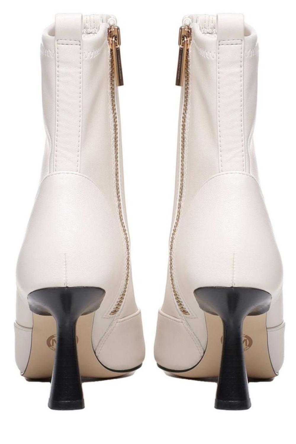 Michael Michael Kors Pointed Toe Heeled Boots