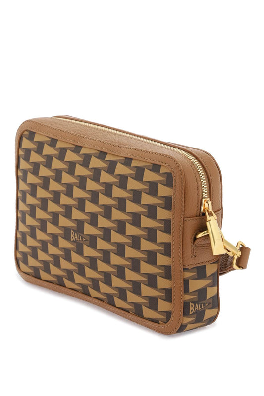 Bally pennant clutch