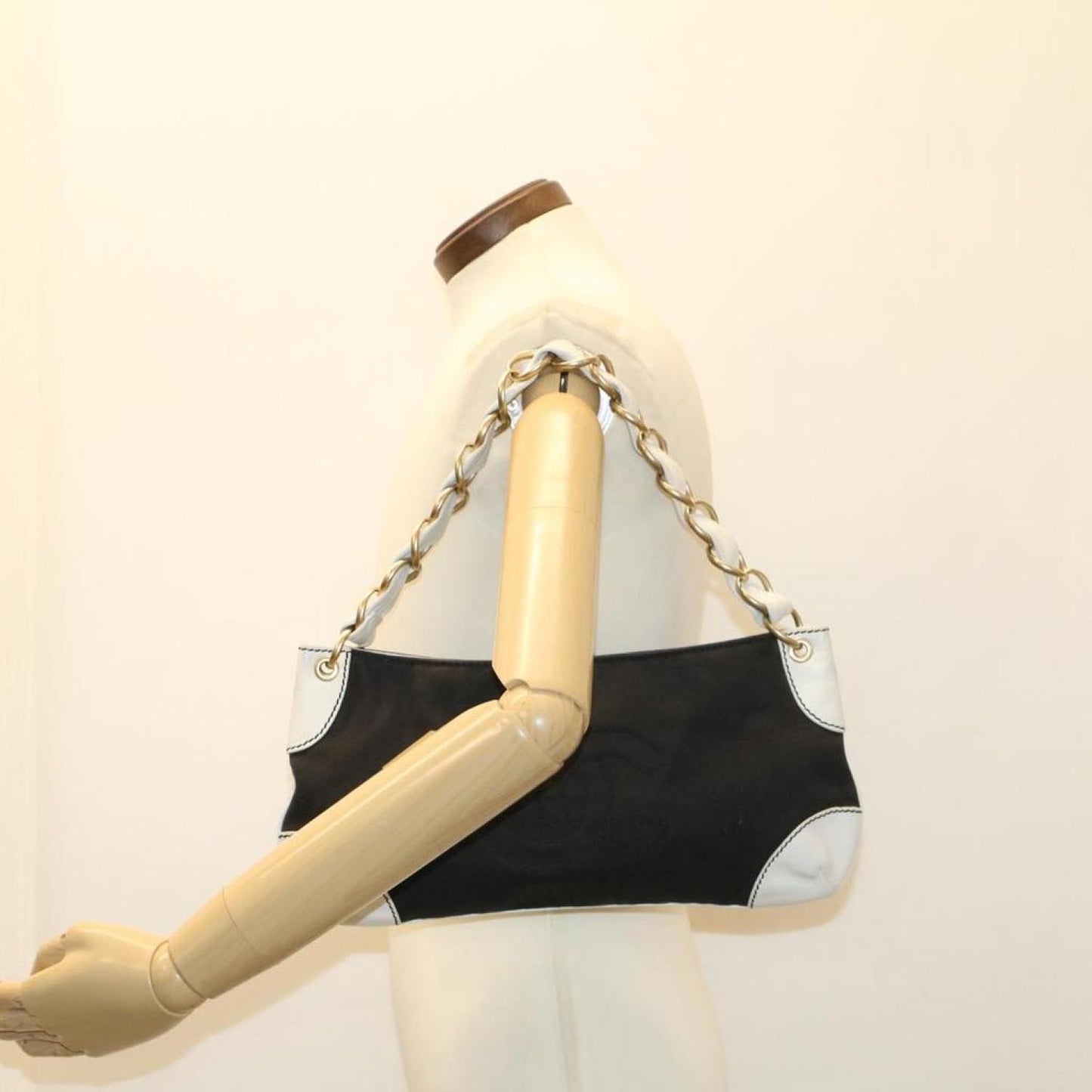 Chanel  Canvas Shoulder Bag (Pre-Owned)