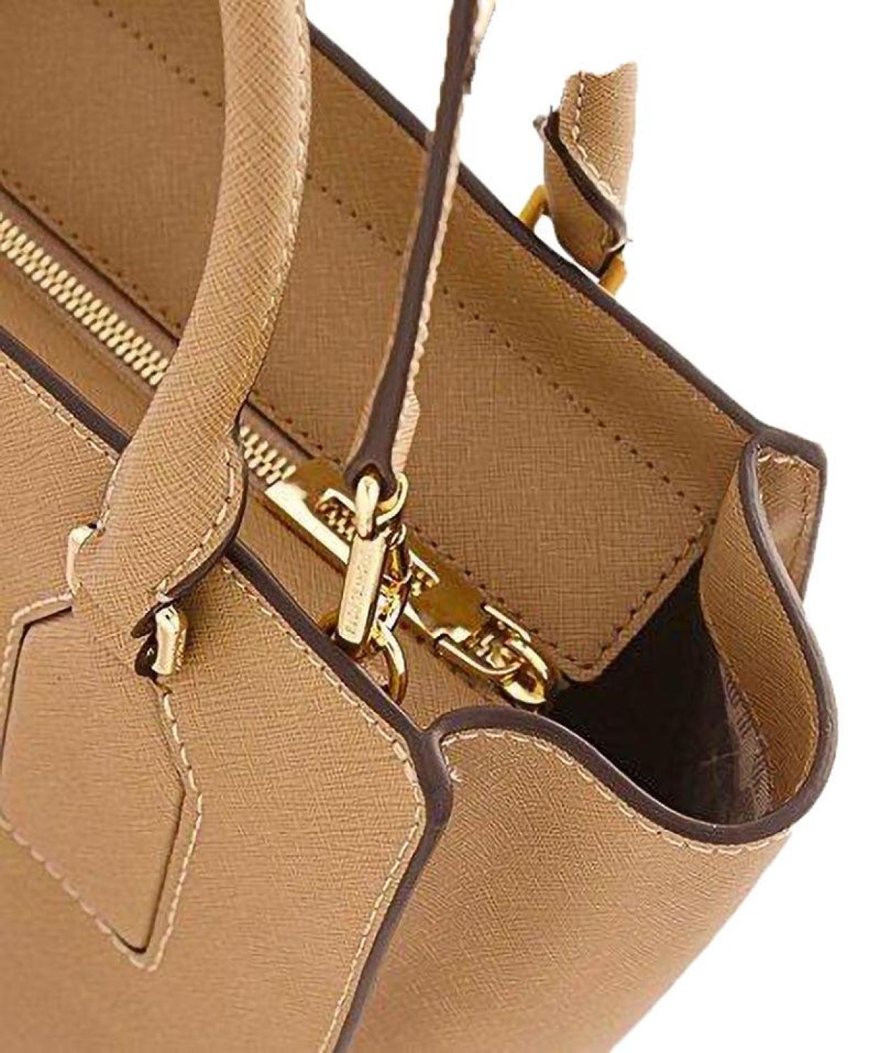 Michael Kors Selby Messenger