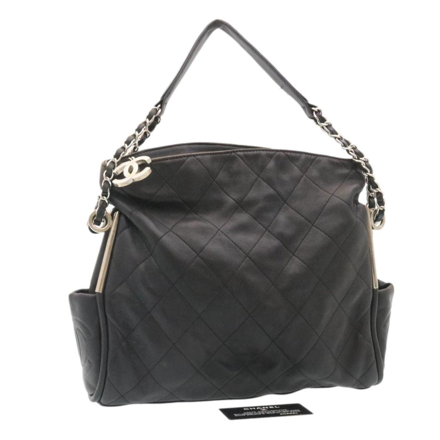 Chanel Matelassé Leather Shoulder Bag (Pre-Owned)