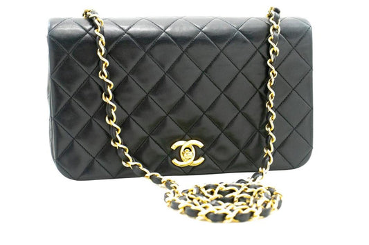 Chanel Full Flap  Leather Shoulder Bag (Pre-Owned)